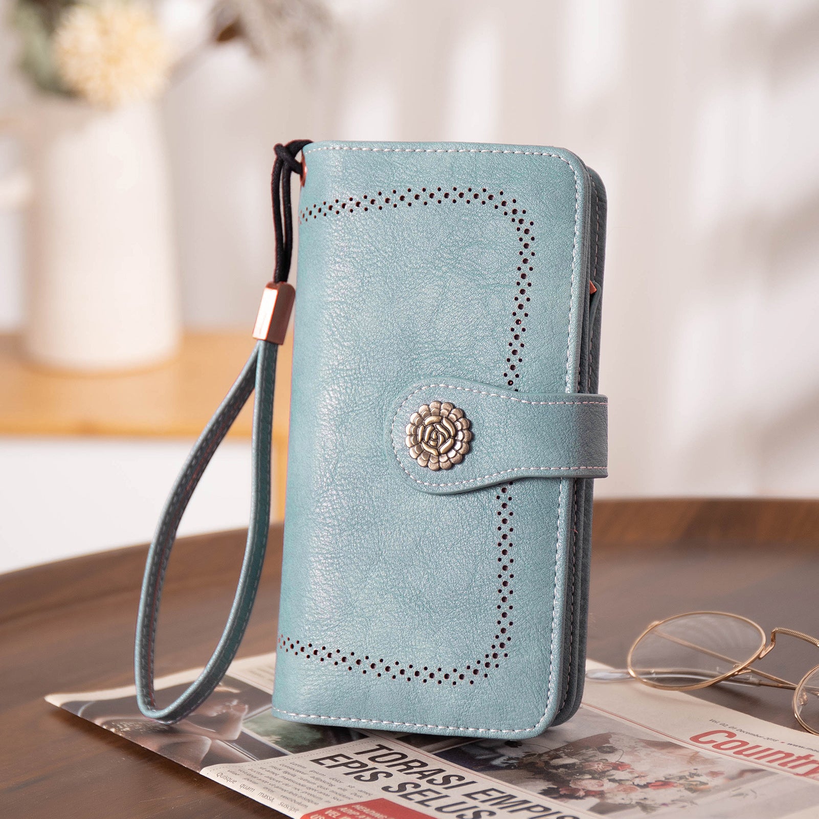 Echo Large Capacity Tri-Fold Wallet With Wrist Strap For Women