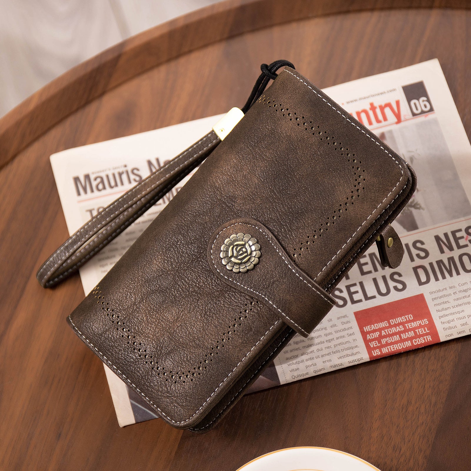 Echo Large Capacity Tri-Fold Wallet With Wrist Strap For Women