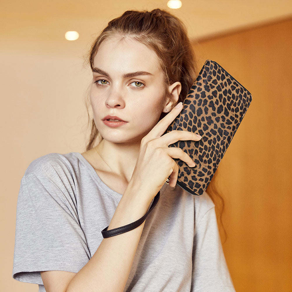 CLUCI Women Wallet Leather RFID Blocking With Wristlet